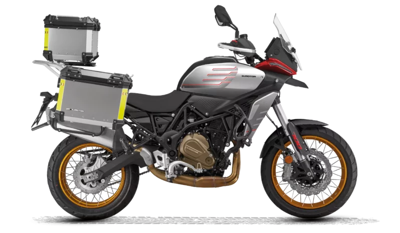 SRT-700-SX-Touring-1202×849-1-2504×1769-c-default